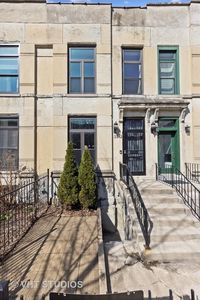 3342 S Giles Ave, Chicago, IL, 60616