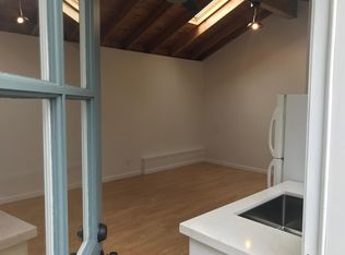 5812 Ocean View Dr, Oakland, CA 94618