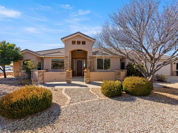 1383 N Canyon Trails Dr, Dammeron Valley, UT 84783