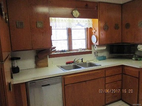 2nd image of 286 Crescent Dr
