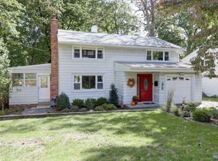 13 Monroe St, Waldwick, NJ 07463