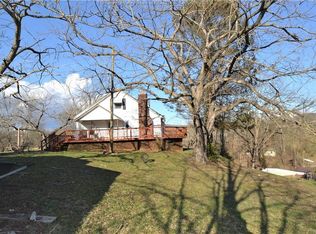 14 Lilac Dr, Elkview, WV 25071