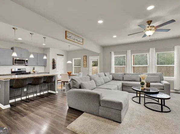 54 Stadelman Ct, Cartersville, GA 30120