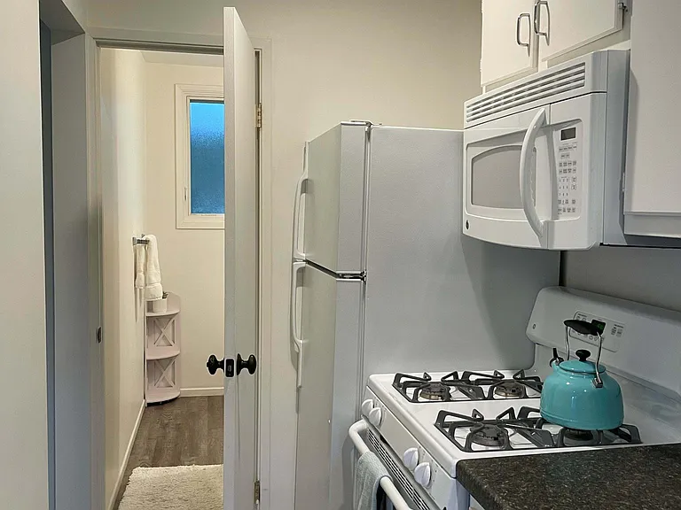 605B W Eucalyptus St #GUEST — Photo 8