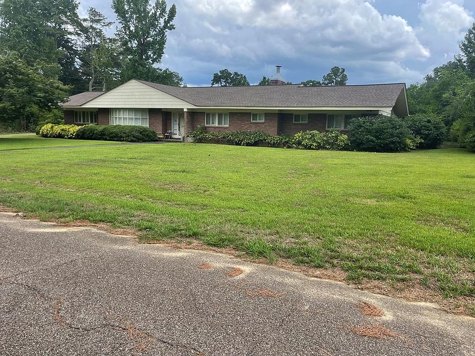 1st image of 32 Glenwood Dr
