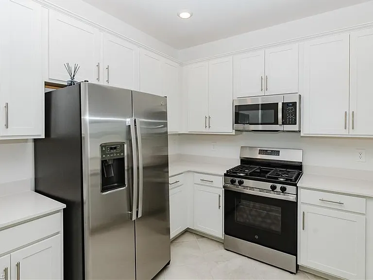 14815 White Pearl Rd #14815 — Photo 2
