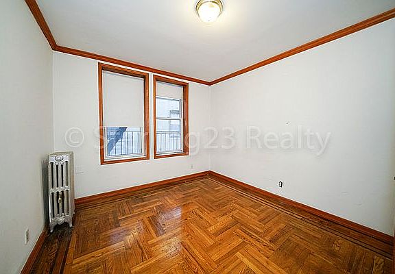 3rd image of 2515 24th Ave APT 2B