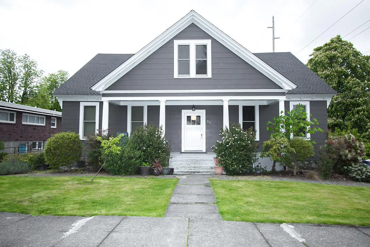 1 bed, 640 sqft, $1,700 — Photo 2