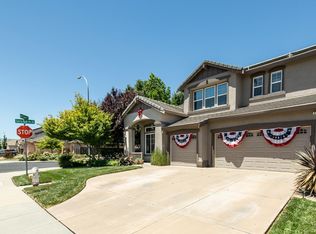 385 Rock Creek Cir, Vacaville, CA 95688