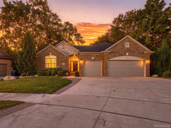 3127 Ramzi Ln, Auburn Hills, MI 48326
