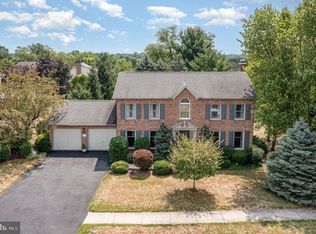 2085 Fairway Ln, Harrisburg, PA 17112