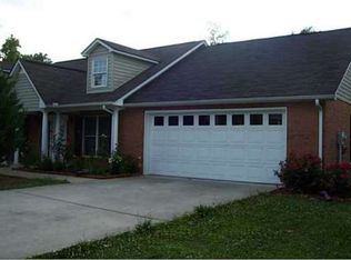 303 Larkspur Dr SW, Calhoun, GA 30701