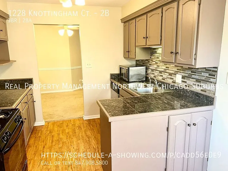 1228 Knottingham Ct #2B — Photo 15
