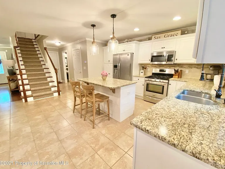 103 Wisteria Ln — Photo 14
