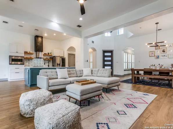 27 Avalon Park, San Antonio, TX 78257