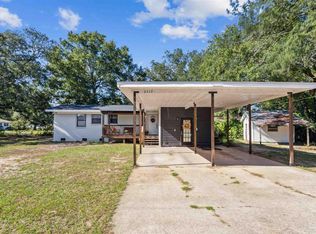 6512 Hamilton Bridge Rd, Milton, FL 32570