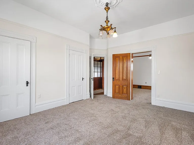 918 Lafayette St #3 — Photo 8