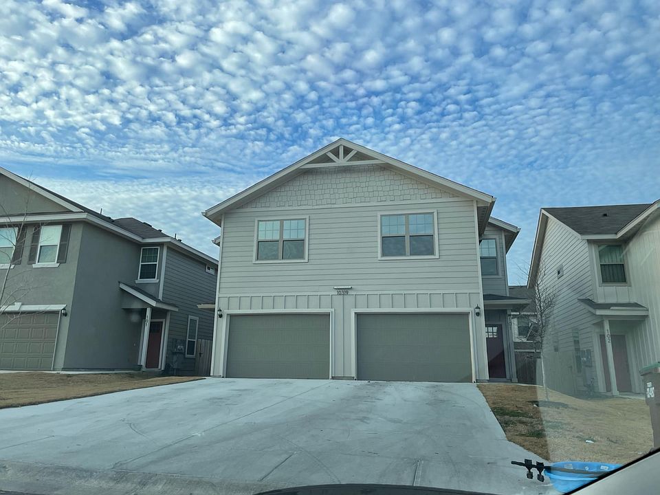 1st image of 10319 Lynwood Br #102