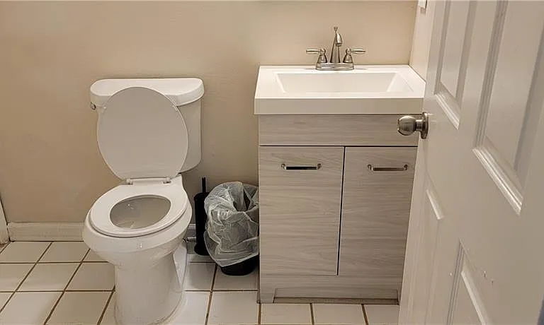 4131 Quincey Ln — Photo 3