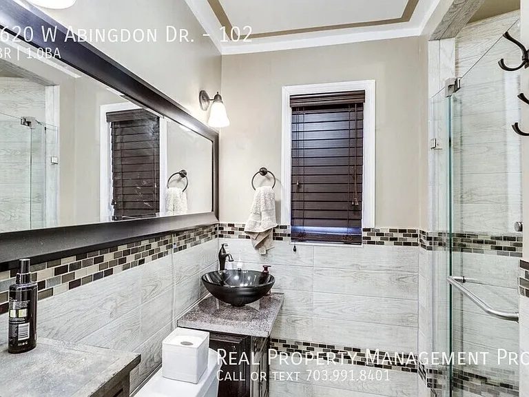 1620 W Abingdon Dr #102 — Photo 13