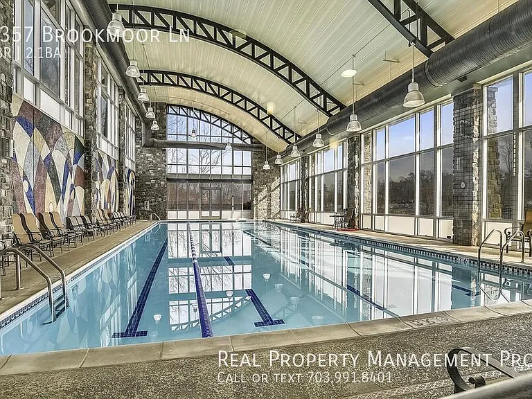 2357 Brookmoor Ln — Photo 24