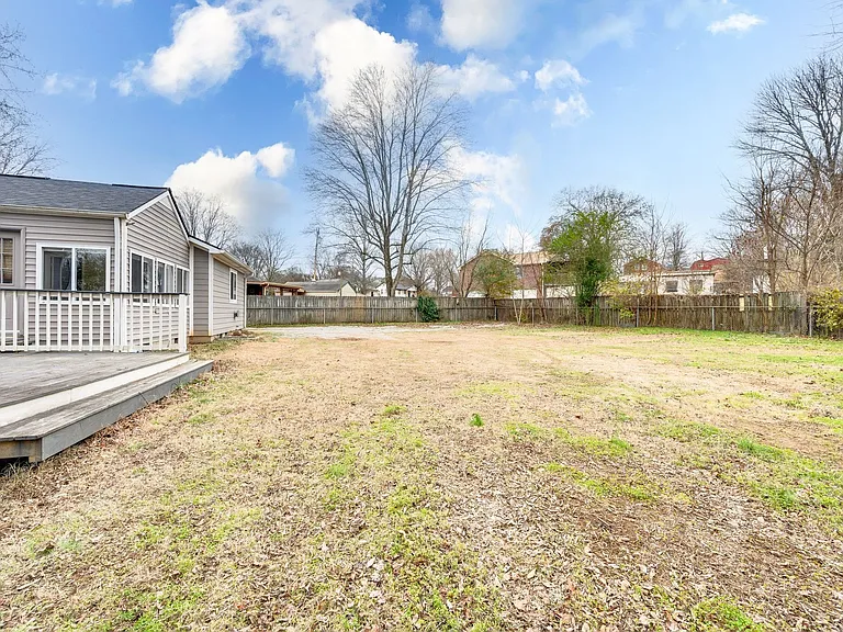 5023 Packard Dr — Photo 31