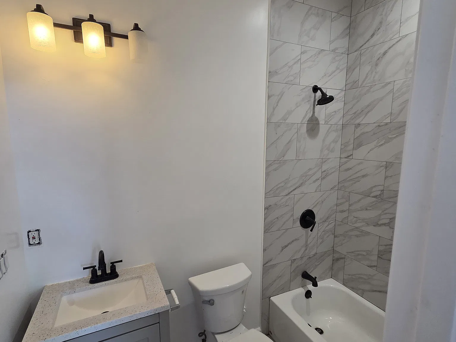 2 bed, 750 sqft, $2,800 — Photo 4