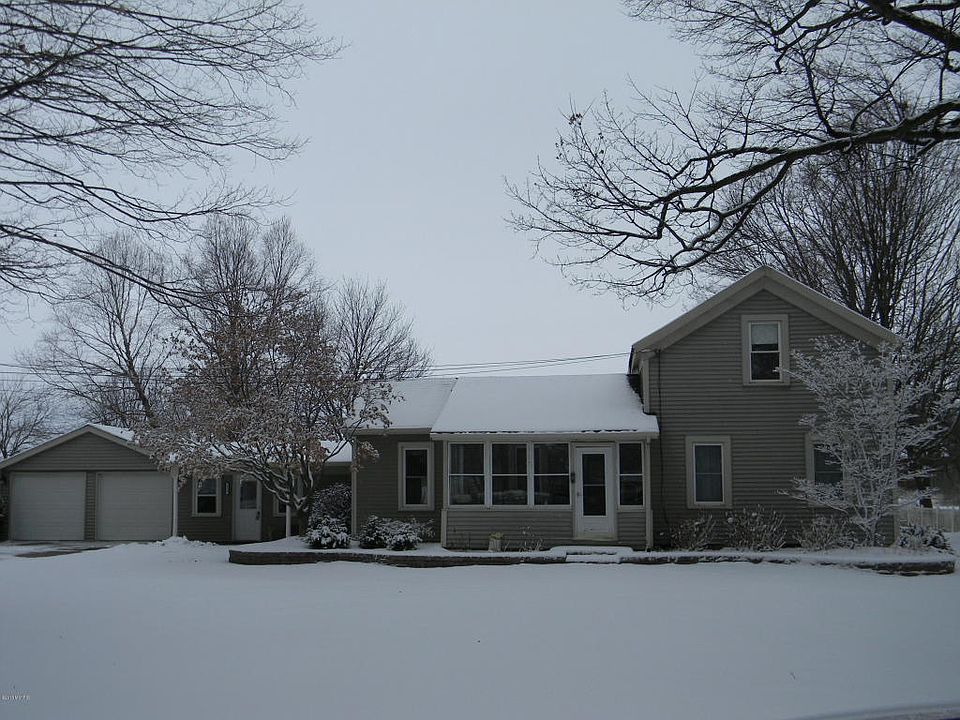1st image of 130 S Centre St