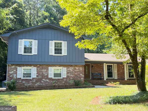 106 Loblolly Cir, Peachtree City, GA 30269