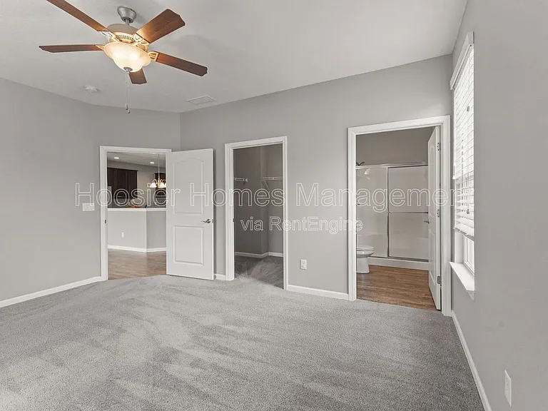 556 Dylan Dr — Photo 17