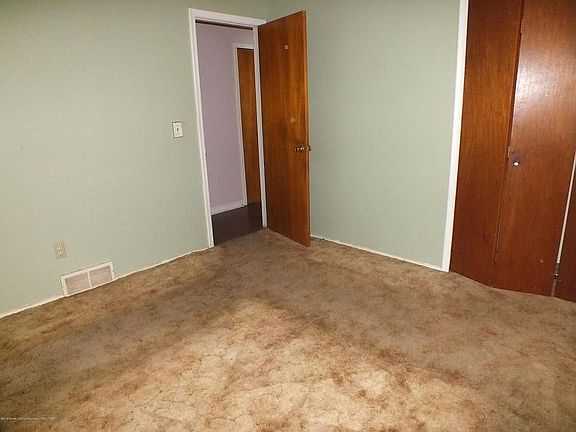 5th image of 823 Alger Ave