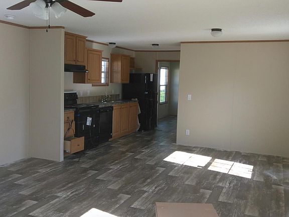 4th image of 8413 Rainier Dr