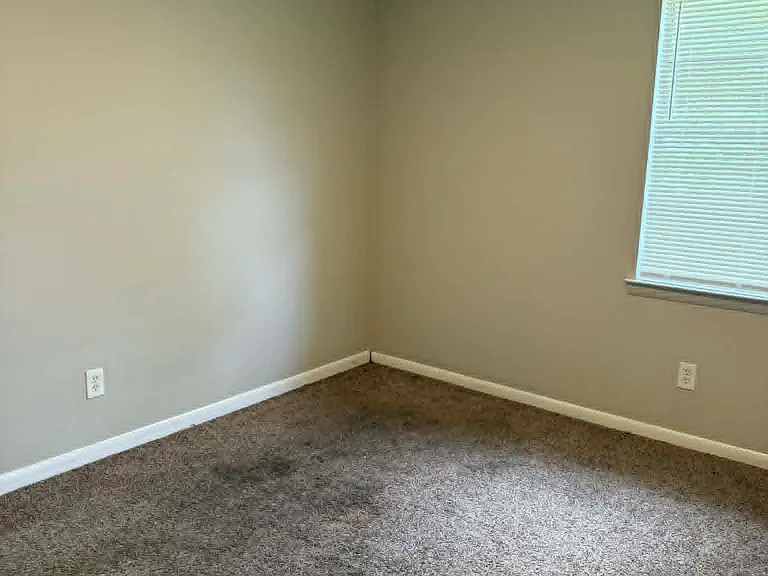 1677 Pine Ave SW — Photo 15