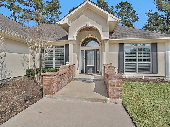 4th image of 300 Deer Trace Blvd