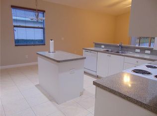 3168 Ashford Sq, Vero Beach, FL 32966