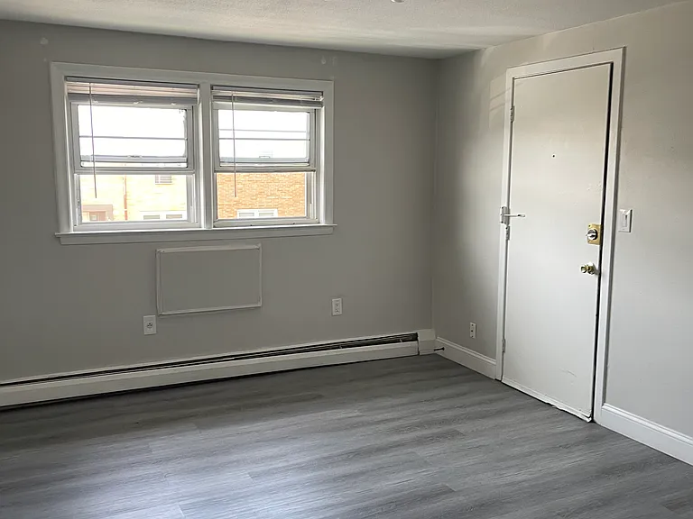 338 Park Ave #C — Photo 11