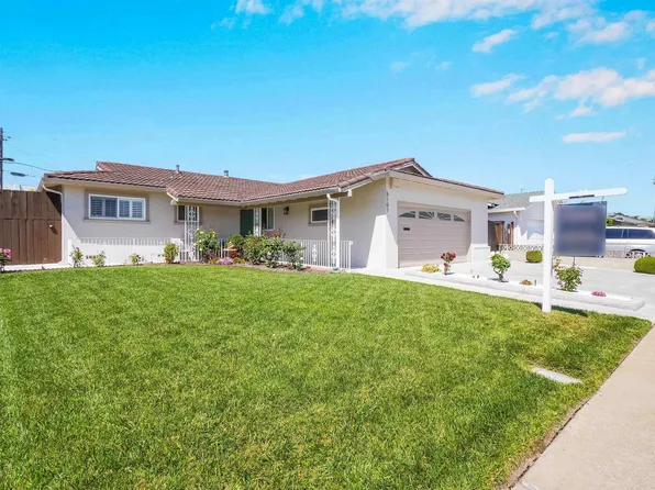 5107 Royal Palm Dr, Fremont, CA 94538