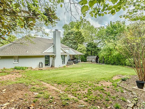 5th image of 612 Timber Ridge Rd