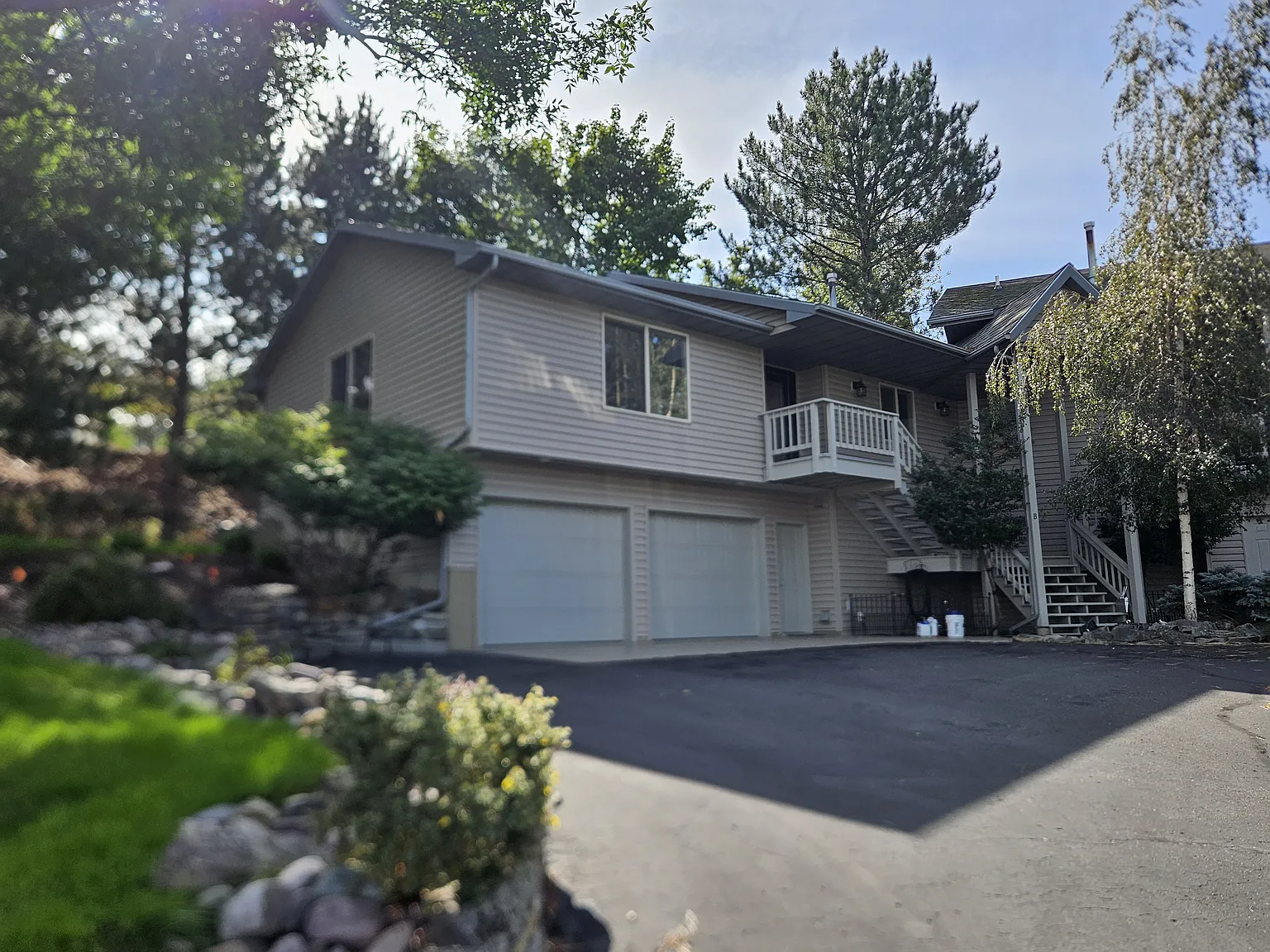 2 bed, 1050 sqft, $1,450 — Photo 1