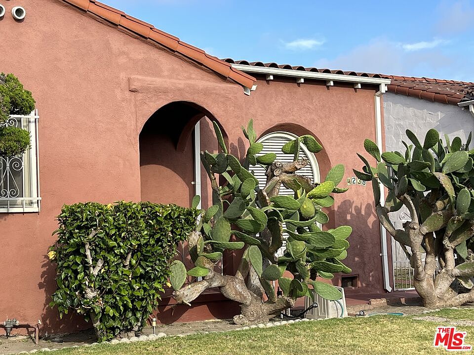 1st image of 4238 Sutro Ave