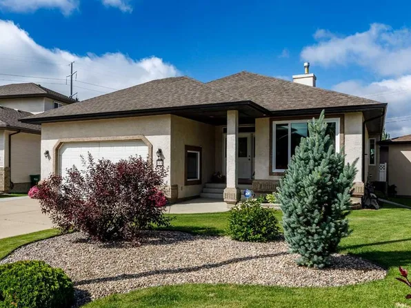 111 NE Adams Close, Red Deer, AB T4R 3C7