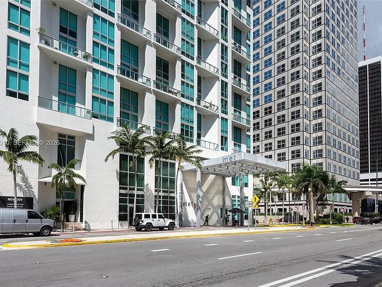 300 S Biscayne Blvd #T-2814 — Photo 1