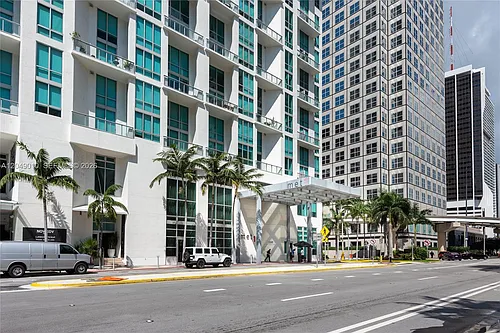 300 S Biscayne Blvd #T-2814 Photo 1