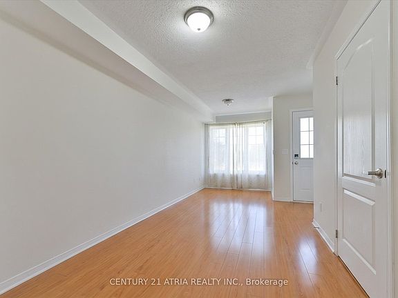 5th image of 5245 Major Mackenzie Dr E