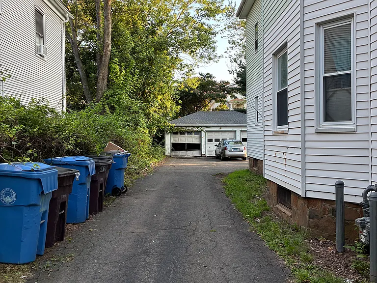 32 Garden St #2 — Photo 10