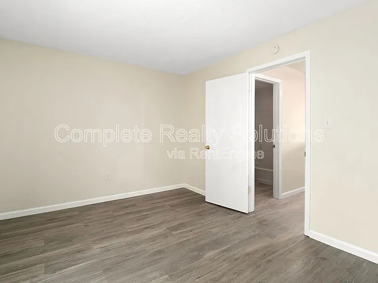 790 Country Aire Ct #103 — Photo 11