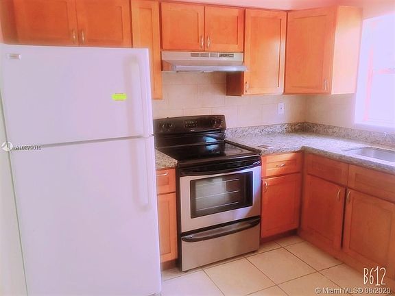 4th image of 1514 NW 8th Ave #0