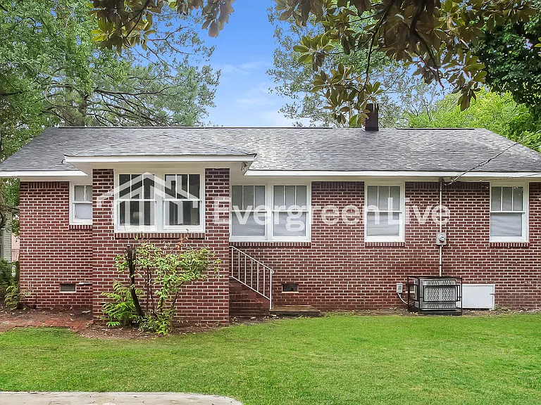 752 Shull St — Photo 15