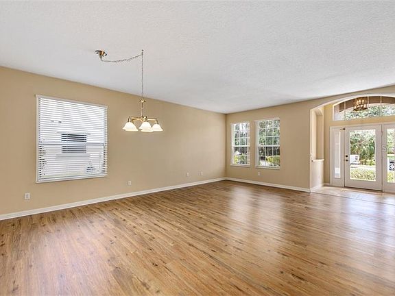 4th image of 6706 Bobby Jones Ct