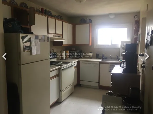 32 Fairmount Pl #A, Leominster, MA 01453
